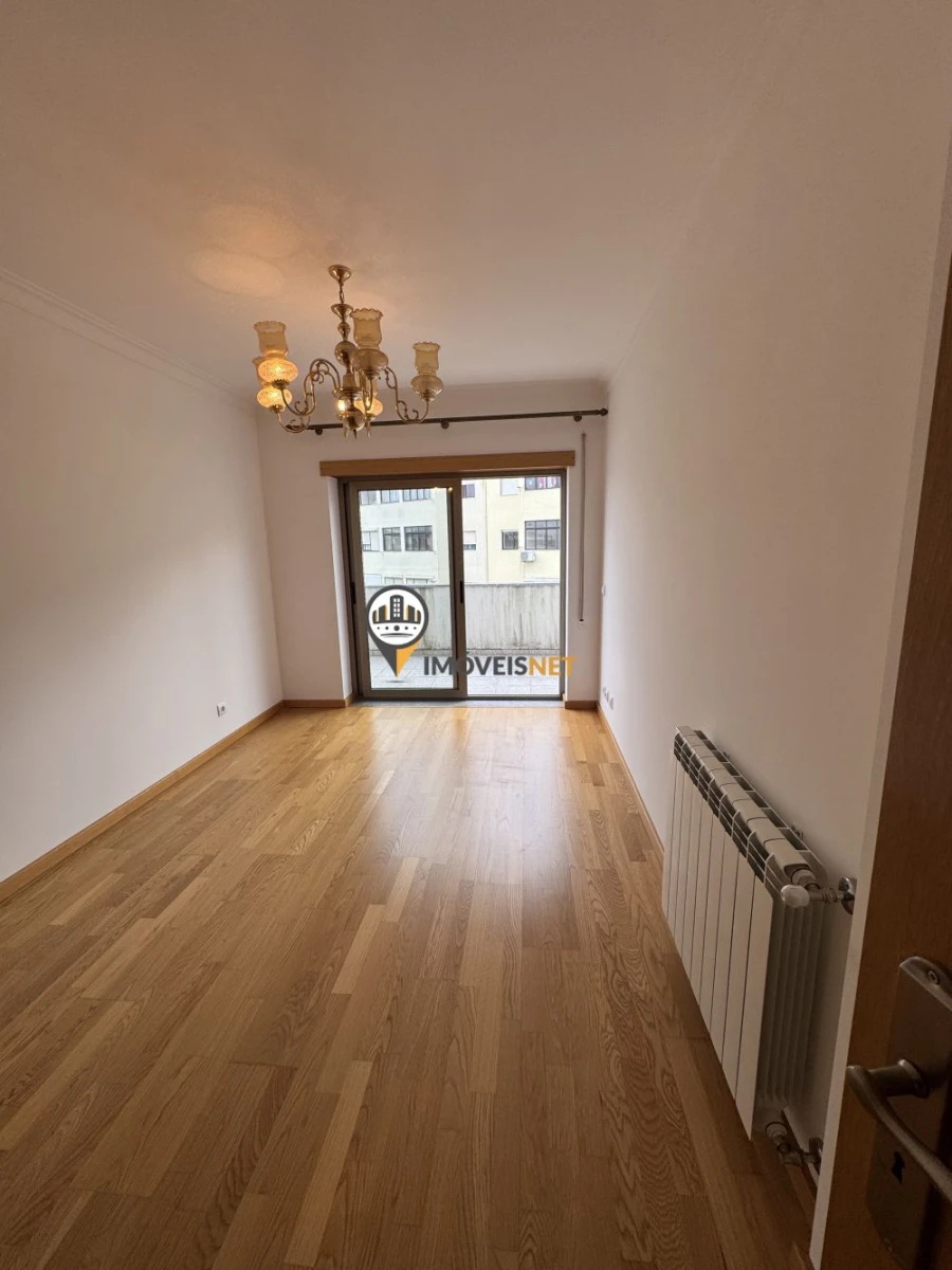 Apartamento T3 para Arrendamento em Castelo Branco Foto 24