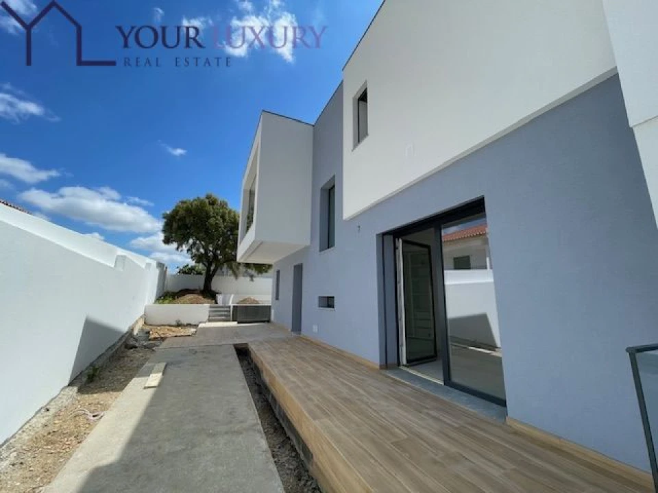 Moradia T4 para Venda em Alcabideche Foto 1