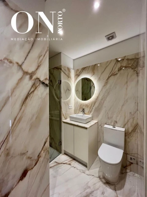 Apartamento T3 para Venda em Aldoar, Foz do Douro e Nevogilde