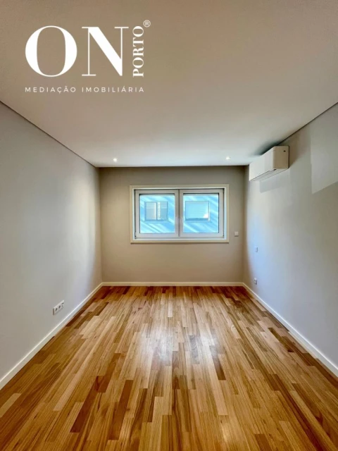 Apartamento T3 para Venda em Aldoar, Foz do Douro e Nevogilde