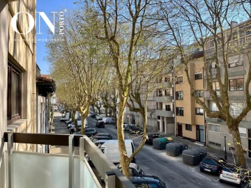 Apartamento T3 para Venda em Aldoar, Foz do Douro e Nevogilde