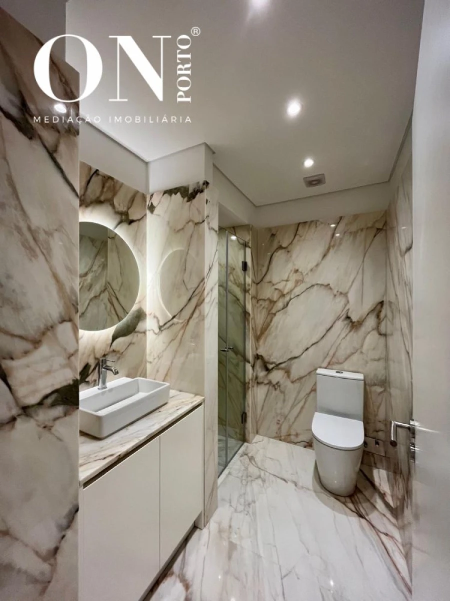 Apartamento T3 para Venda em Aldoar, Foz do Douro e Nevogilde Foto 13