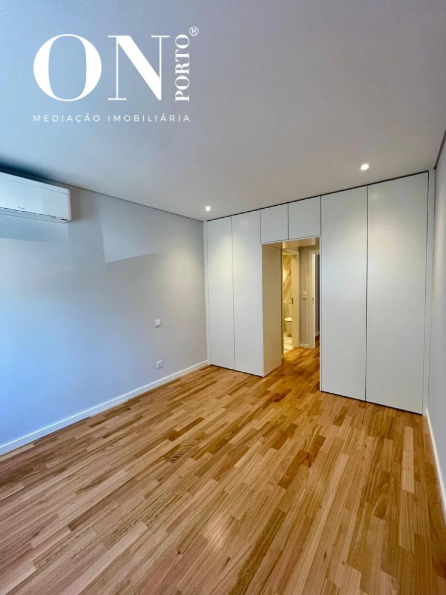 Apartamento T3 para Venda em Aldoar, Foz do Douro e Nevogilde Foto 27