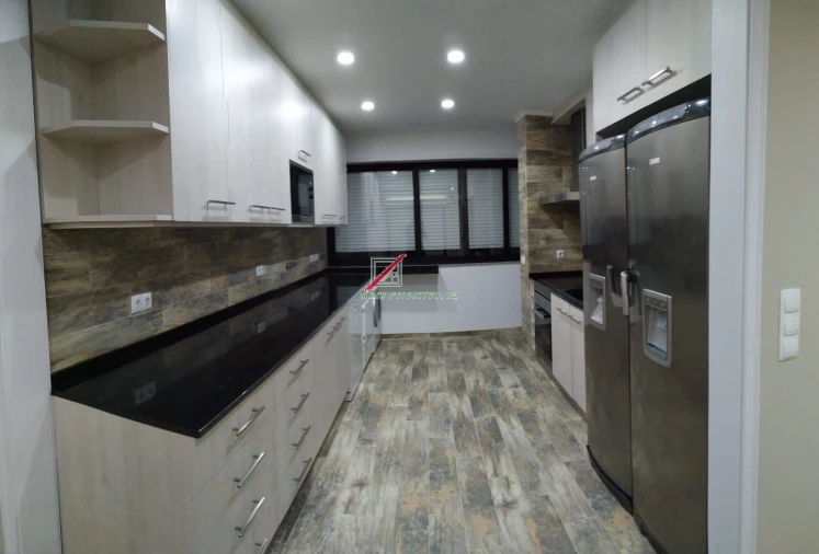 Apartamento T4 para Venda em Cascais e Estoril Foto 2