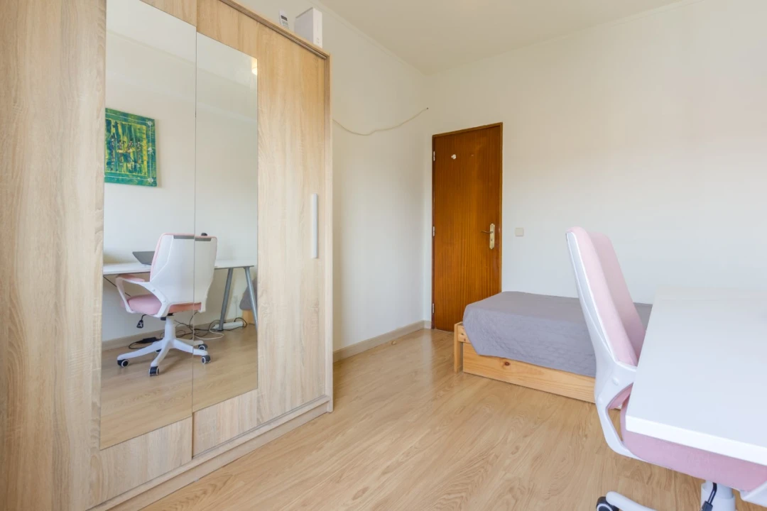 Apartamento T2 para Venda em Laranjeiro e Feijó Foto 15