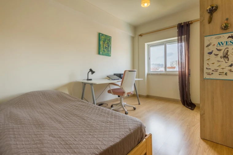 Apartamento T2 para Venda em Laranjeiro e Feijó Foto 16