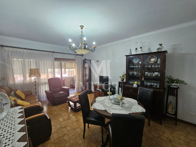 Apartamento T3 para Venda em Braga (Maximinos, Sé e Cividade) Foto 2