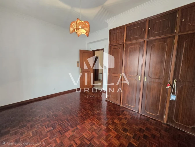 Moradia T4 para Venda em Amora Foto 27