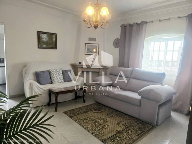 Moradia T4 para Venda em Amora Foto 6