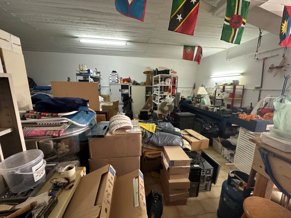 Garagem para Venda em Luz Foto 6