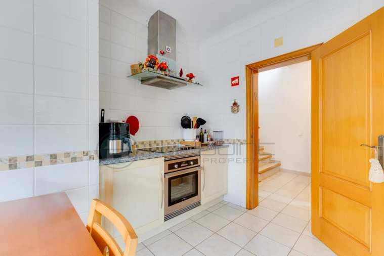 Moradia T2 para Venda em Luz Foto 9