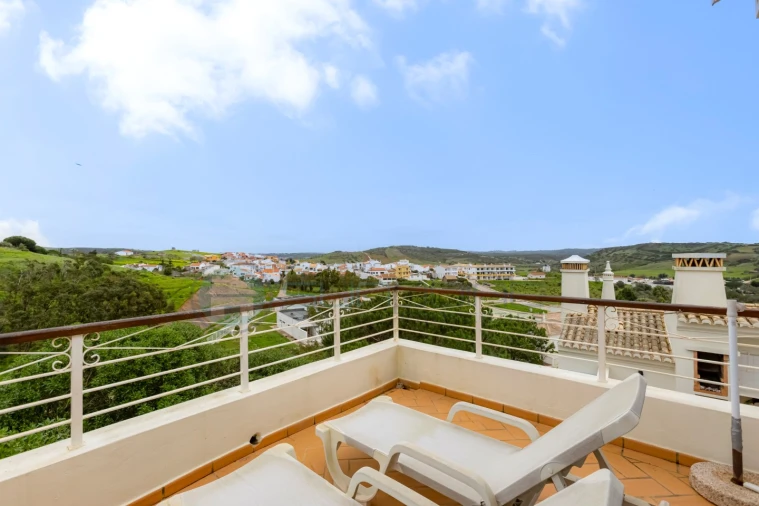 Moradia T2 para Venda em Luz Foto 2