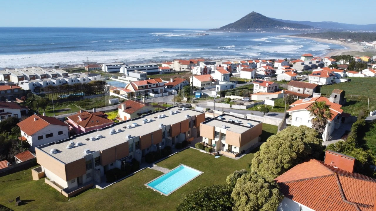 Moradia T3 para Venda em Moledo e Cristelo Foto 2