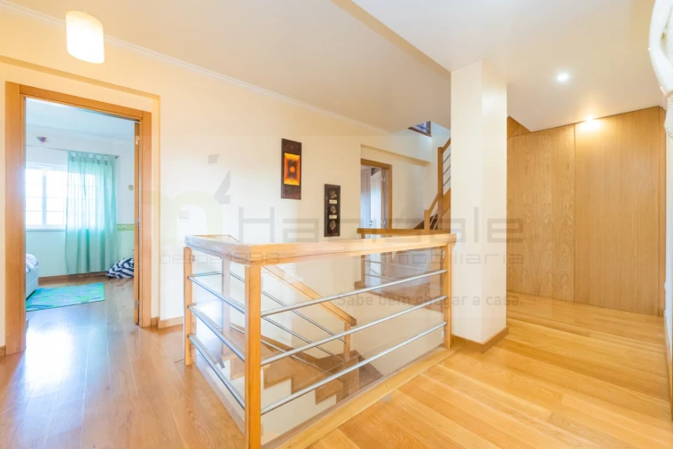 Moradia T5 para Venda em São Domingos de Rana Foto 24