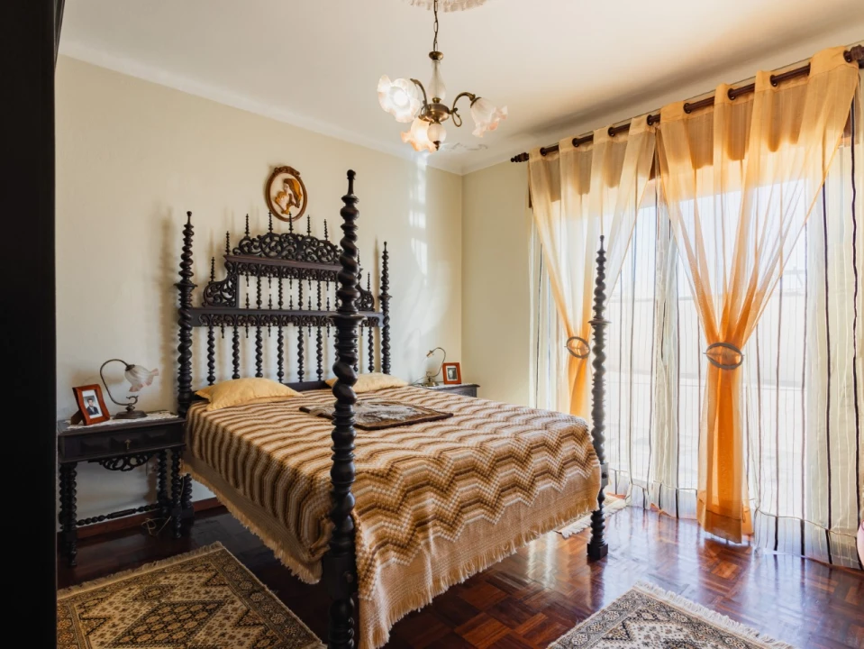 Moradia T6 para Venda em Marinha das Ondas Foto 15