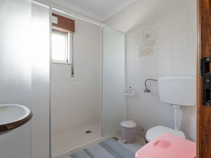 Moradia T6 para Venda em Marinha das Ondas Foto 18