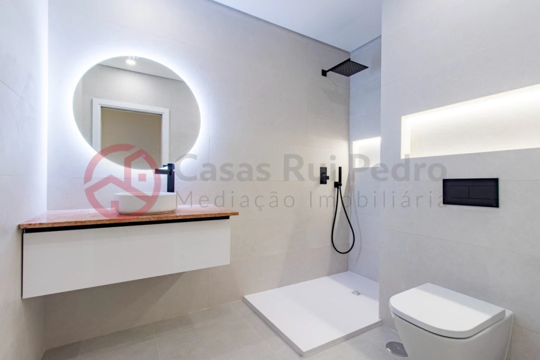 Moradia T2 para Venda em Fernao Ferro Foto 12