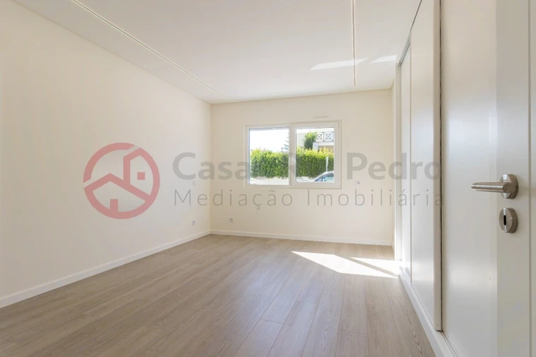 Moradia T1 para Venda em Fernao Ferro Foto 7