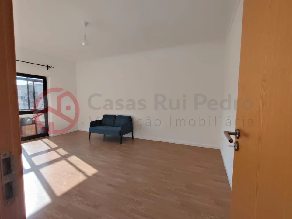 Apartamento T1 para Venda em Alto do Seixalinho, Santo André e Verderena Foto 8