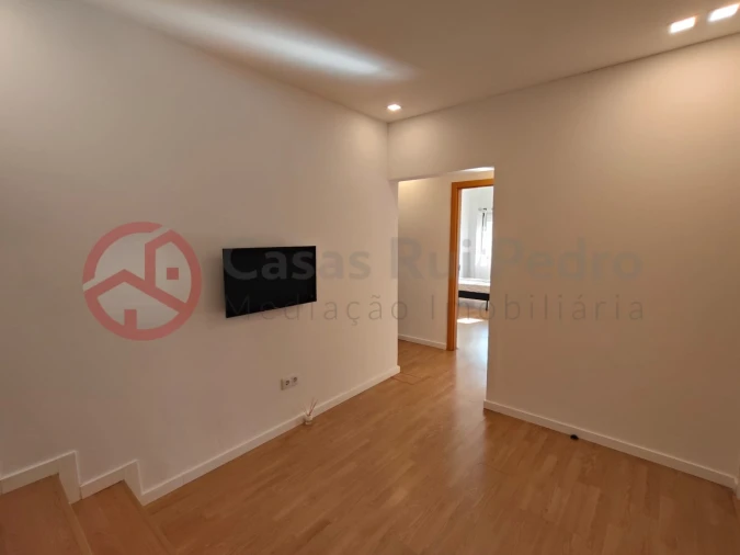 Apartamento T1 para Venda em Alto do Seixalinho, Santo André e Verderena Foto 3