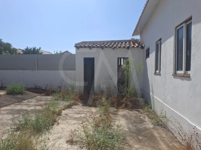 Moradia T1 para Venda em São João Baptista Foto 3