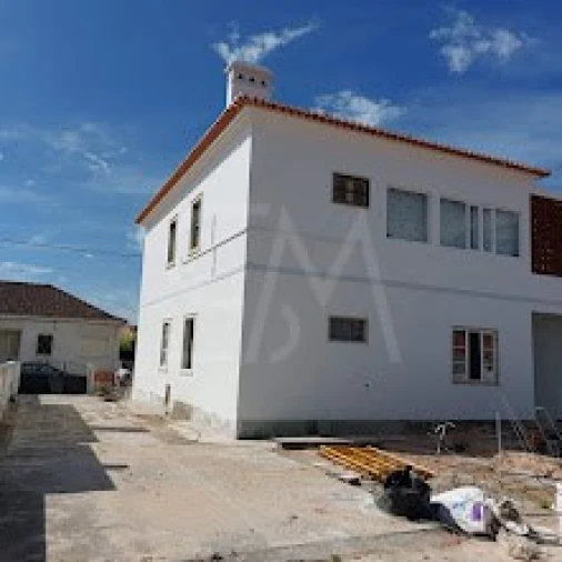 Moradia T1 para Venda em São João Baptista Foto 7