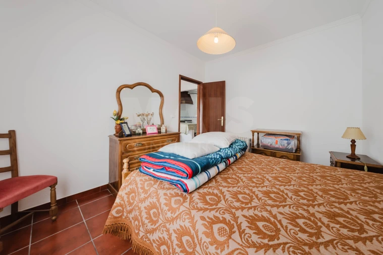 Moradia T3 para Venda em Atouguia da Baleia Foto 11