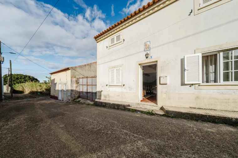 Moradia T3 para Venda em Atouguia da Baleia