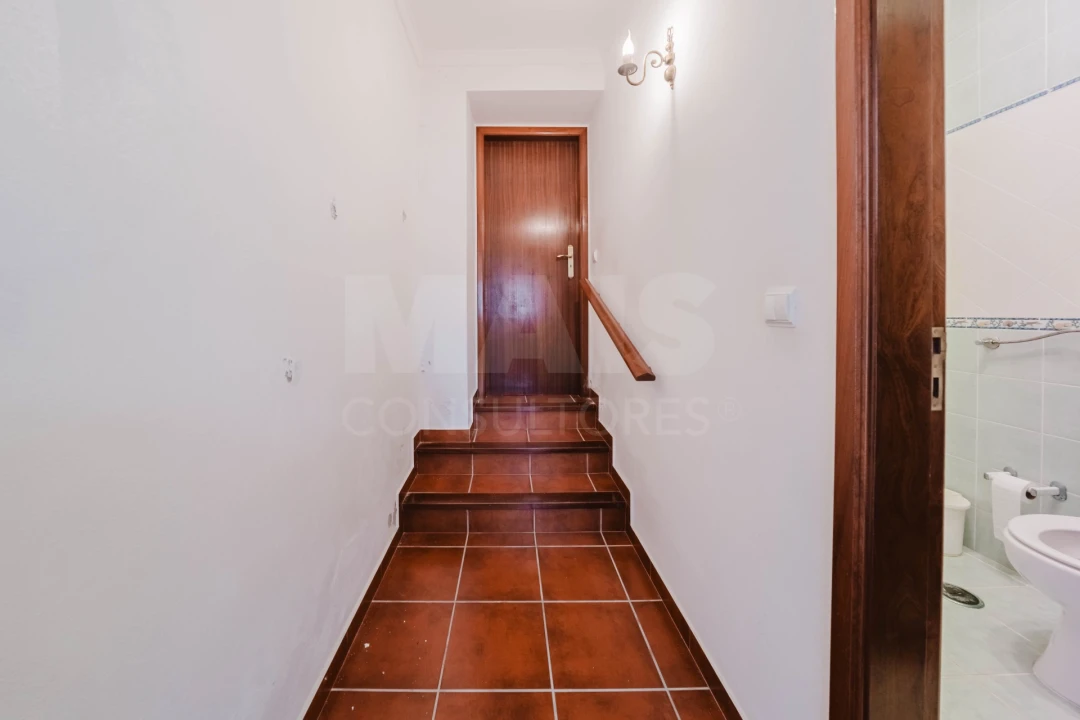 Moradia T3 para Venda em Atouguia da Baleia Foto 10