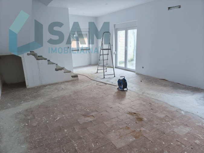 Moradia T3 para Venda em São Martinho do Porto Foto 4