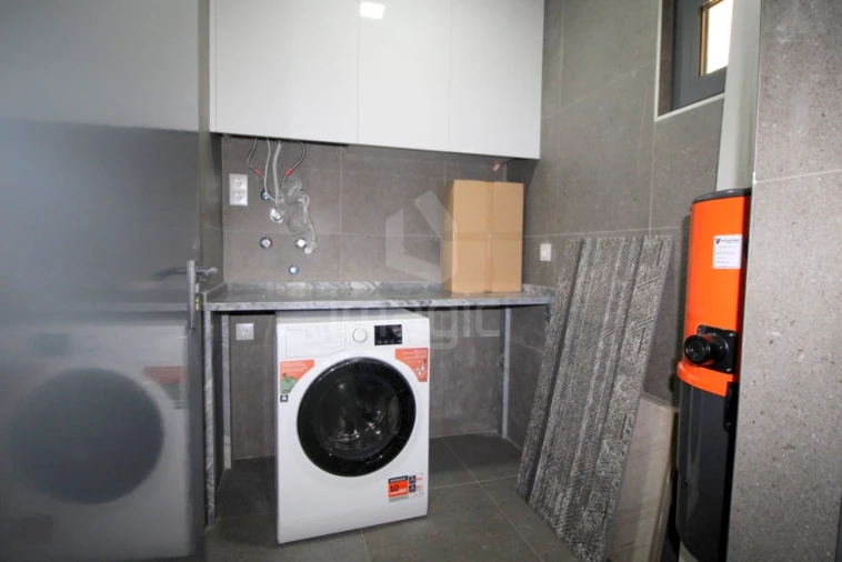 Moradia T4 para Venda em Loures Foto 11