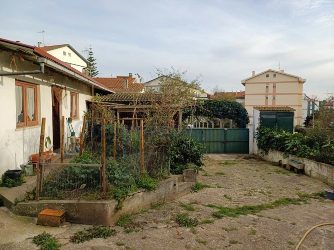 Moradia T5 para Venda em Leiria, Pousos, Barreira e Cortes Foto 14