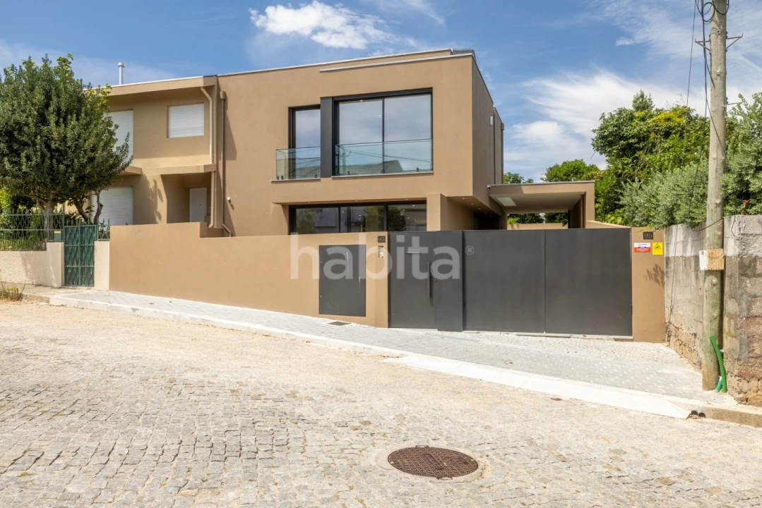 Moradia T3 para Venda em Gulpilhares e Valadares Foto 1