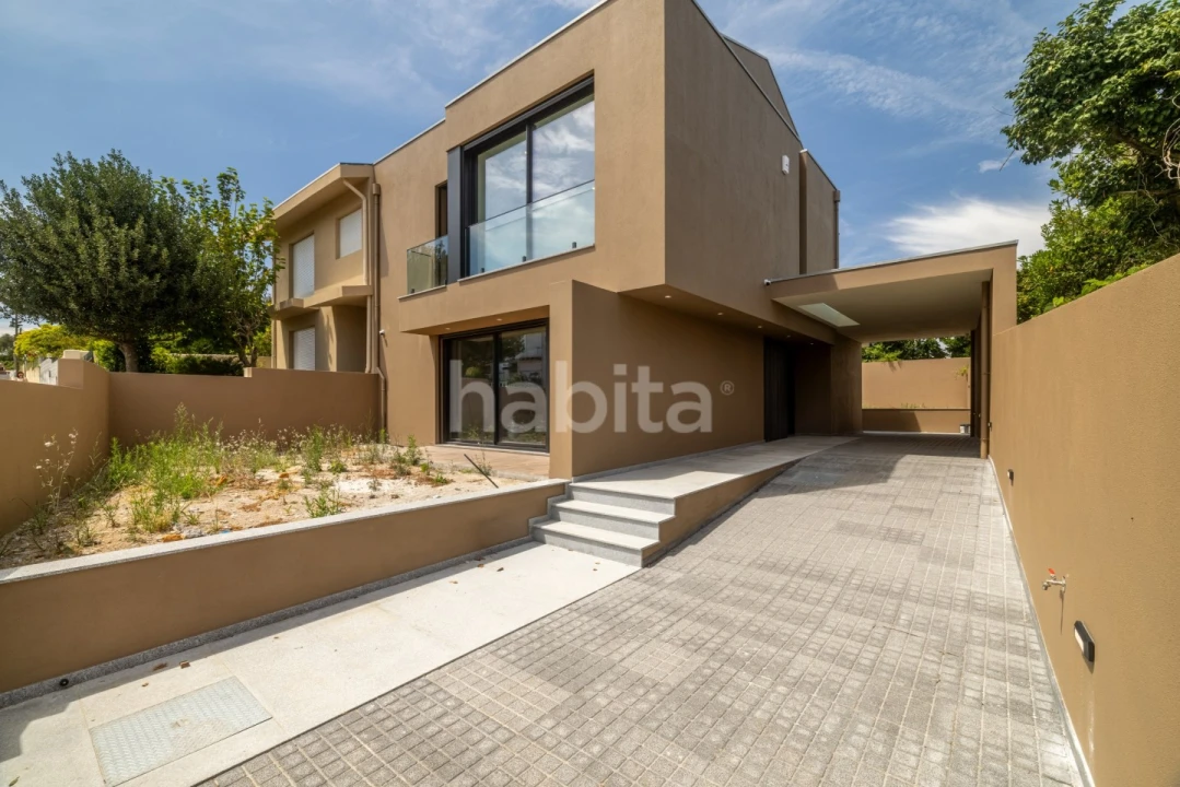 Moradia T3 para Venda em Gulpilhares e Valadares Foto 2