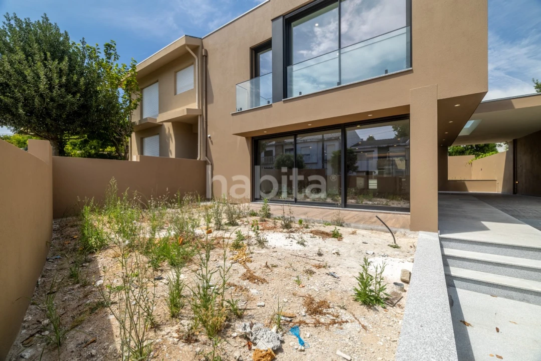 Moradia T3 para Venda em Gulpilhares e Valadares Foto 37