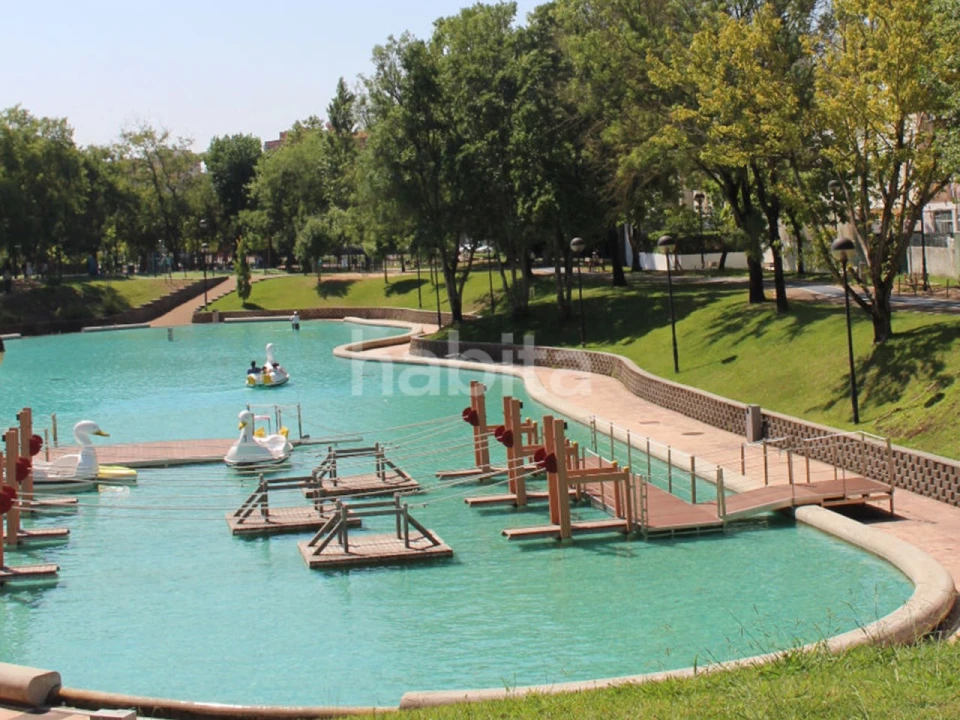 Escritório para Arrendamento em Venteira Foto 16