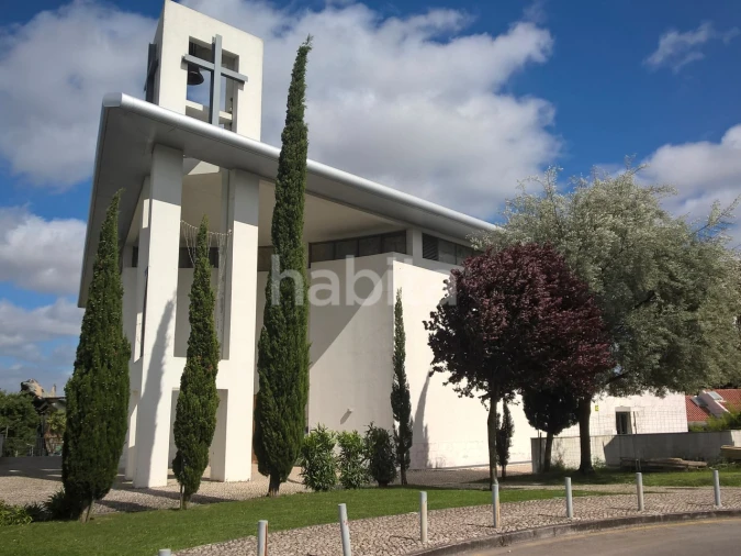 Escritório para Arrendamento em Venteira Foto 15