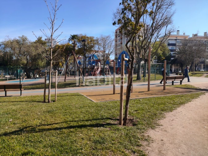 Escritório para Arrendamento em Venteira Foto 19