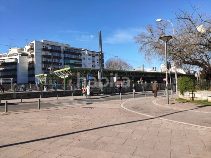 Escritório para Arrendamento em Venteira Foto 17