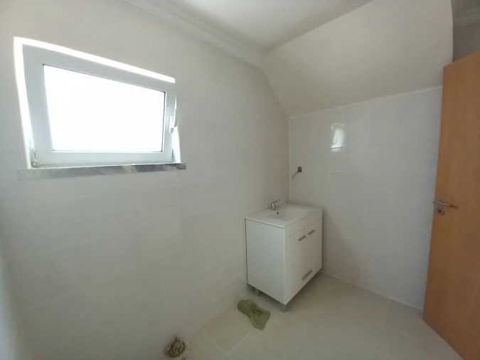 Moradia T5 para Venda em Amora Foto 11