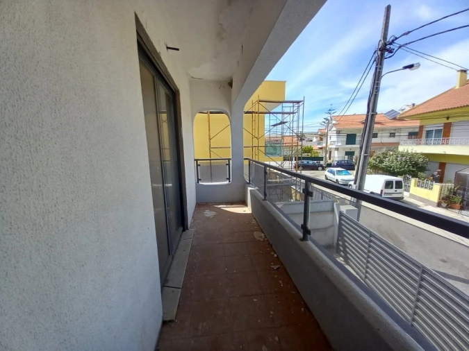 Moradia T5 para Venda em Amora Foto 27