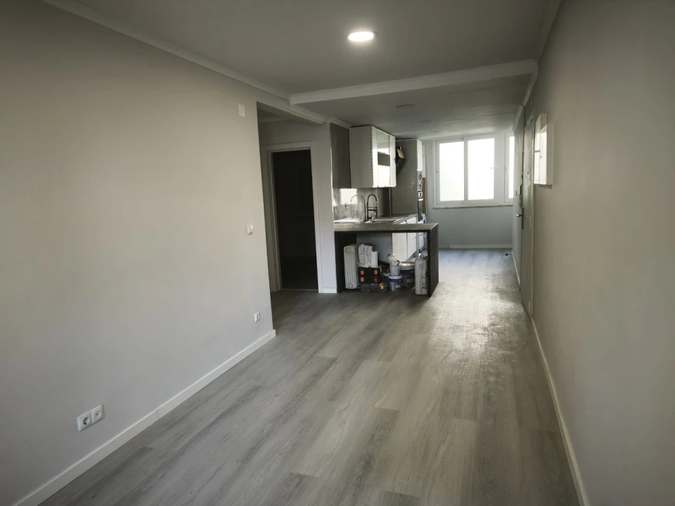 Apartamento T2 para Venda em Benfica Foto 9
