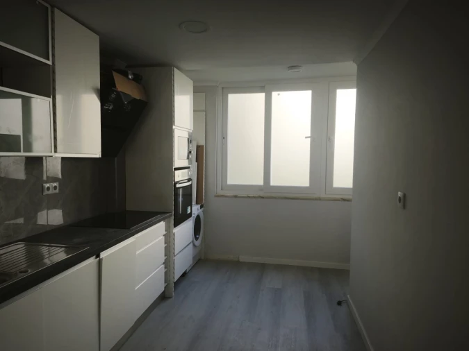 Apartamento T2 para Venda em Benfica Foto 6