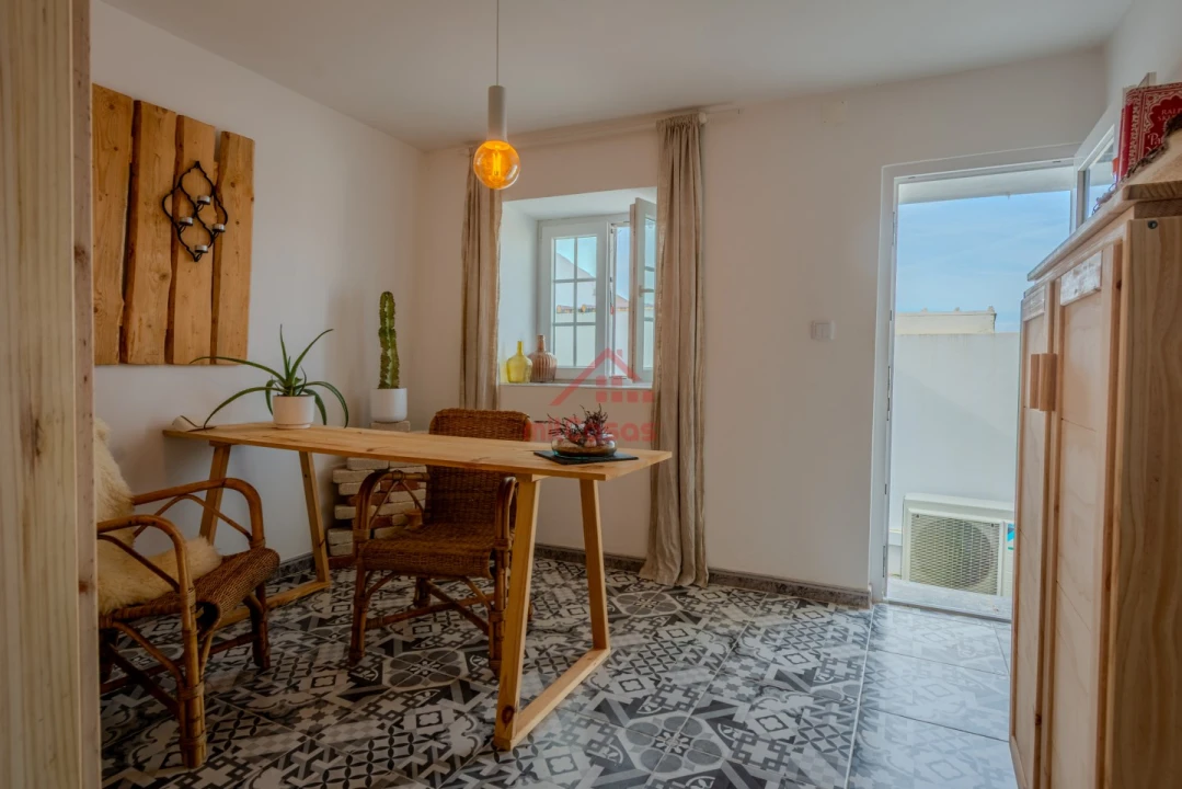 Moradia T2 para Venda em São Pedro da Cadeira Foto 3