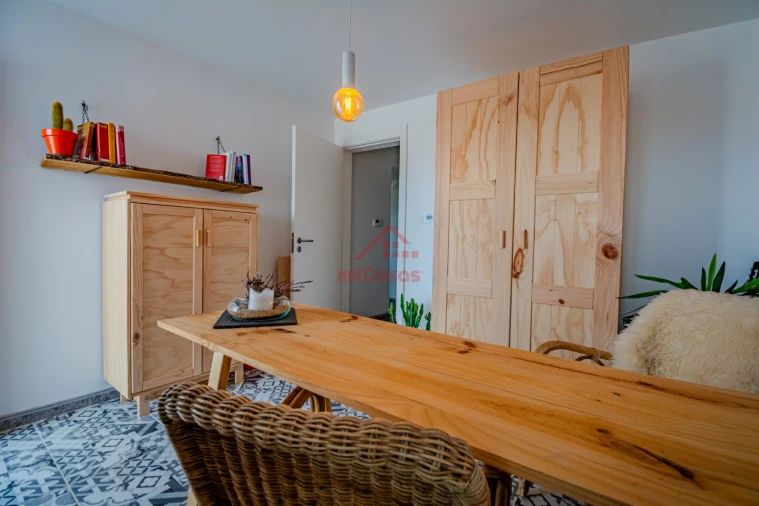 Moradia T2 para Venda em São Pedro da Cadeira Foto 4