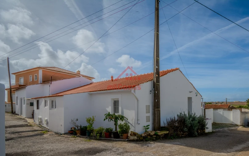 Moradia T2 para Venda em São Pedro da Cadeira Foto 21