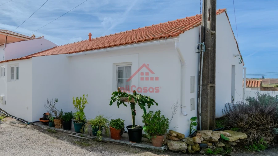 Moradia T2 para Venda em São Pedro da Cadeira Foto 22