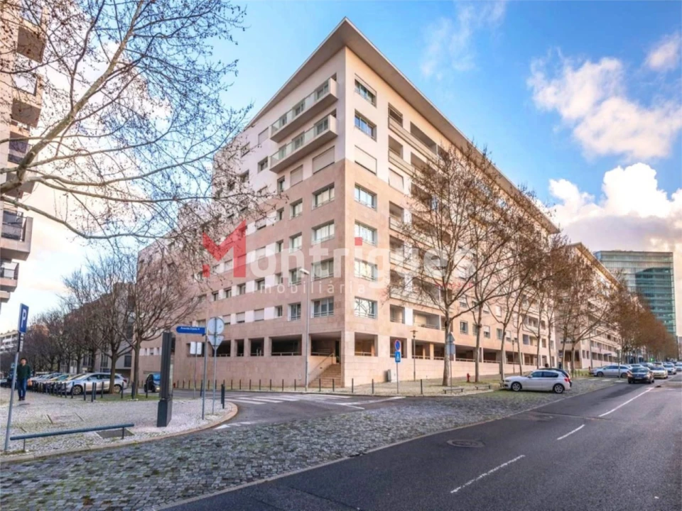 Apartamento T2 para Venda em Parque das Nações Foto 3