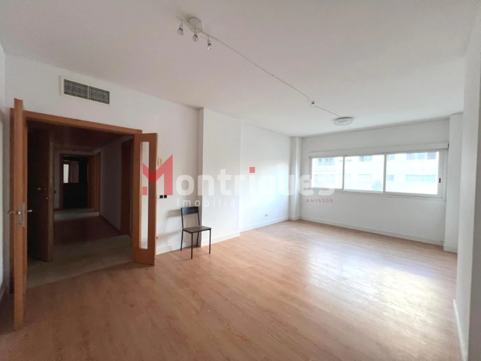 Apartamento T2 para Venda em Parque das Nações Foto 11