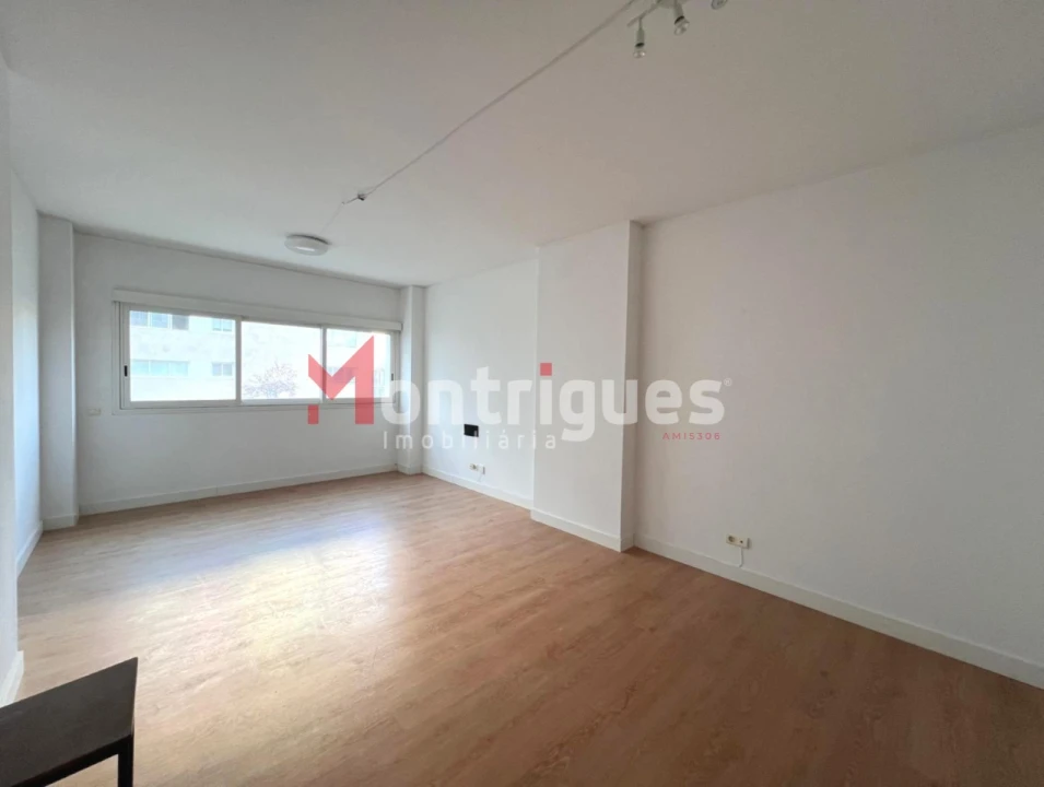 Apartamento T2 para Venda em Parque das Nações Foto 12